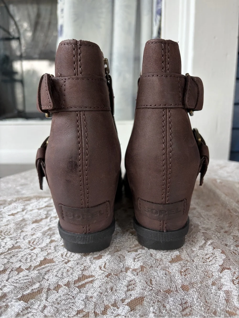 Sorel wedge ankle
